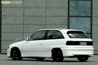 Click image for larger version

Name:	40398-930-0-opel-astra-f-56-57-10-1993-von-weisser-hai.jpg
Views:	32
Size:	251.4 KB
ID:	2508815