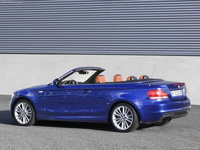 Click image for larger version

Name:	BMW-135i_Convertible_2010_800x600_wallpaper_05.jpg
Views:	69
Size:	121.7 KB
ID:	2053644