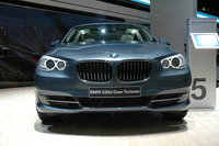 Click image for larger version

Name:	05-bmw-5-gt-live-frankfurt.jpg
Views:	207
Size:	341.3 KB
ID:	1087374