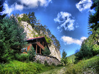 Click image for larger version

Name:	mountain_house_hdr_by_Carnacior.jpg
Views:	83
Size:	374.2 KB
ID:	1076582