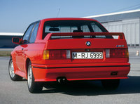 Click image for larger version

Name:	1988-bmw-m3-e30-02.jpg
Views:	22
Size:	1,012.2 KB
ID:	2363875