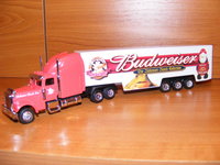 Click image for larger version

Name:	Freightliner + semiremorca Budweiser 1-87 1.JPG
Views:	58
Size:	1.48 MB
ID:	1386206