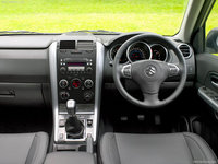 Click image for larger version

Name:	Suzuki-Grand_Vitara_2009_800x600_wallpaper_4c.jpg
Views:	64
Size:	103.6 KB
ID:	677814