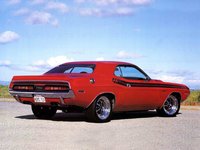 Click image for larger version

Name:	jlm-muscle_cars-1971_dodge_challenger_r_t_426_hemi.jpg
Views:	99
Size:	115.3 KB
ID:	112182