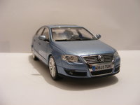 Click image for larger version

Name:	VW Passat B6 - MINICHAMPS 1-43 2.JPG
Views:	33
Size:	1.25 MB
ID:	2285794