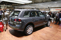 Click image for larger version

Name:	Volkswagen Touareg01.jpg
Views:	114
Size:	93.4 KB
ID:	158445