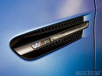 Click image for larger version

Name:	eurp_1101_07_o+2008_bmw_m3+side_vent.jpg
Views:	29
Size:	61.9 KB
ID:	2256551