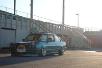 Click image for larger version

Name:	bmw-e30-blue-5.jpg
Views:	159
Size:	141.8 KB
ID:	2352222