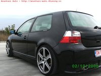 Click image for larger version

Name:	Volkswagen-Golf-14-16v-4-252615.jpg
Views:	141
Size:	128.6 KB
ID:	1306119