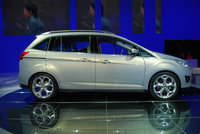 Click image for larger version

Name:	09-ford-c-max-live-frankfurt.jpg
Views:	65
Size:	492.0 KB
ID:	1088174