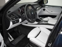 Click image for larger version

Name:	interior x5m.jpg
Views:	100
Size:	46.8 KB
ID:	1472085