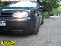 Click image for larger version

Name:	Volkswagen-Golf-1-6.jpg
Views:	54
Size:	239.2 KB
ID:	2370667