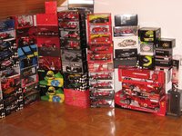 Click image for larger version

Name:	hotwheels-f1-formula-one-ferrari-diecast-model-cars-in-box-scale-1-18.JPG
Views:	45
Size:	445.4 KB
ID:	1903078