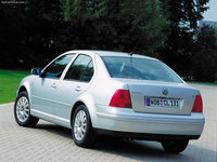Click image for larger version

Name:	Volkswagen-Bora_1998_800x600_wallpaper_05.jpg
Views:	25
Size:	106.3 KB
ID:	2096152