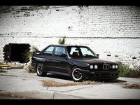 Click image for larger version

Name:	1988-BMW-e30-M3-Photography-by-Webb-Bland-The-Getaway-1024x768.jpg
Views:	250
Size:	372.0 KB
ID:	296666