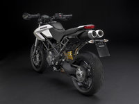 Click image for larger version

Name:	2010_ducati_hypermotard_796_2.jpg
Views:	491
Size:	821.8 KB
ID:	1099065