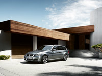 Click image for larger version

Name:	bmw_3series_touring_silver_06.jpg
Views:	27
Size:	132.5 KB
ID:	1225463