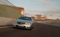 Click image for larger version

Name:	112_0903_13z+2010_mercedes_benz_e63_AMG+front_view.jpg
Views:	2405
Size:	29.6 KB
ID:	989564