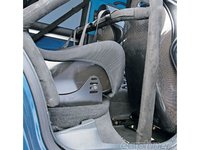 Click image for larger version

Name:	eurp_0812_10_z+andy_kuo_2000_audi_s4+interior.jpg
Views:	64
Size:	58.3 KB
ID:	1239302