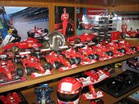 Click image for larger version

Name:	ferrari-power-formula-one-f1-diecast-model-cars-miniatures-scale-1-18.JPG
Views:	60
Size:	481.6 KB
ID:	1903077
