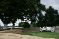 Click image for larger version

Name:	goodwood09_timbrown005.jpg
Views:	70
Size:	112.7 KB
ID:	999369