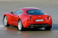 Click image for larger version

Name:	alfa-romeo-8c-competizione-10-lg.jpg
Views:	222
Size:	116.5 KB
ID:	1052319