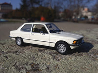 Click image for larger version

Name:	BMW e21 318 - MINICHAMPS 1-43 2.jpg
Views:	6
Size:	1.61 MB
ID:	3210500