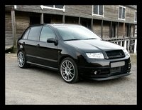 Click image for larger version

Name:	Skoda_Fabia_RS_786.jpg
Views:	25
Size:	328.7 KB
ID:	3037046