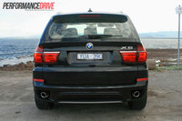 Click image for larger version

Name:	2012-BMW-X5-xDrive30d-rear.jpg
Views:	29
Size:	259.9 KB
ID:	2775953