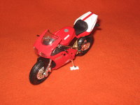 Click image for larger version

Name:	Ducati 996 SPS.jpeg
Views:	82
Size:	1.48 MB
ID:	1521686