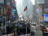 Click image for larger version

Name:	times_square_2003_31dec02.jpg
Views:	308
Size:	112.6 KB
ID:	939019