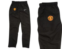 Click image for larger version

Name:	pantsmanutd2009.jpeg.jpg
Views:	246
Size:	33.0 KB
ID:	803163