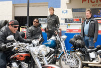 Click image for larger version

Name:	504x_Celeb_Poses_WildHogs.jpg
Views:	3444
Size:	112.1 KB
ID:	1042863