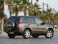 Click image for larger version

Name:	Suzuki-Grand_Vitara_2009_800x600_wallpaper_29.jpg
Views:	65
Size:	128.1 KB
ID:	677835