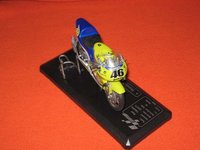 Click image for larger version

Name:	Honda NSR 500 - Valentino Rossi 2000.jpeg
Views:	111
Size:	197.0 KB
ID:	1521756