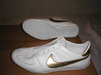 Click image for larger version

Name:	Nike Alb-Auriu.JPG
Views:	92
Size:	354.0 KB
ID:	421360