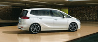 Click image for larger version

Name:	Opel_ZafiraTourer_ExteriorView_992x425_zat12_e01_010.jpg
Views:	38
Size:	243.3 KB
ID:	2837464