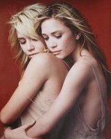 Click image for larger version

Name:	olsen.twins.aande.ad.jpeg
Views:	178
Size:	13.1 KB
ID:	595624