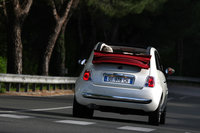 Click image for larger version

Name:	Fiat-500-Convertible-29.jpg
Views:	40
Size:	284.7 KB
ID:	978452