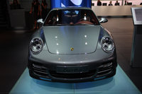 Click image for larger version

Name:	03-porsche-911-turbo-live.jpg
Views:	72
Size:	445.6 KB
ID:	1087646