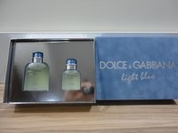Click image for larger version

Name:	light blue giftset 2.jpg
Views:	31
Size:	210.9 KB
ID:	1951929