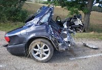 Click image for larger version

Name:	audiA8crash2.jpg
Views:	399
Size:	143.8 KB
ID:	403579