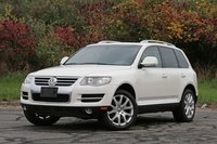 Click image for larger version

Name:	00_touaregv10tdi.jpg
Views:	66
Size:	191.3 KB
ID:	683776