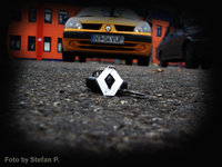 Click image for larger version

Name:	renault chei.jpg
Views:	391
Size:	2.54 MB
ID:	643616