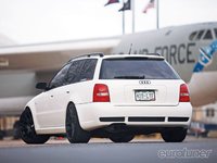 Click image for larger version

Name:	eurp_0909_02+2001_audi_s4_avant+left_rear.jpg
Views:	159
Size:	38.6 KB
ID:	1717715