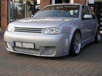 Click image for larger version

Name:	vwgolf4rialdaytonarace01.jpg
Views:	43
Size:	102.3 KB
ID:	2185657