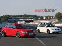 Click image for larger version

Name:	eurp_0810_39_z+2001_s4_avant_and_2000_audi_s4+photo.jpg
Views:	41
Size:	51.6 KB
ID:	1232835