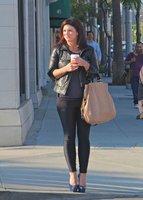 Click image for larger version

Name:	Gina-Carano-in-Tight-Leggings-Out-and-About-in-Beverly-Hills-1.jpg
Views:	386
Size:	128.0 KB
ID:	2737558
