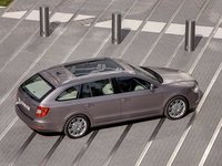 Click image for larger version

Name:	Skoda-Superb-Estate-64.jpg
Views:	190
Size:	111.8 KB
ID:	1083842