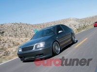 Click image for larger version

Name:	eurp_0809_09_z+wustefest_2008+2005_jetta_gli.jpg
Views:	54
Size:	50.0 KB
ID:	1984619